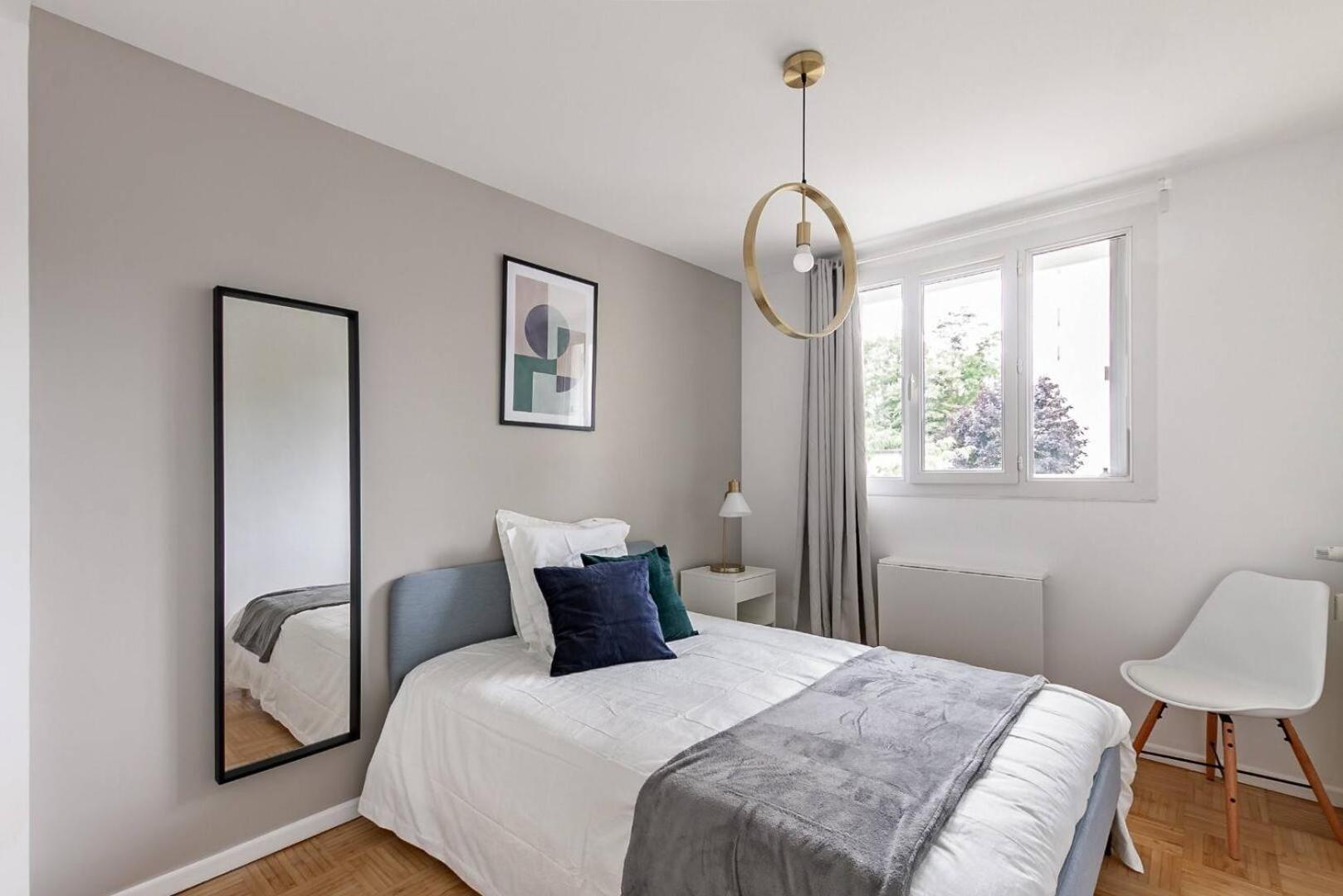 Appartement Empire 51 *